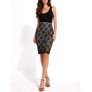 DIANE von FURSTENBERG Scotia Lace Pencil Skirt. Size 2